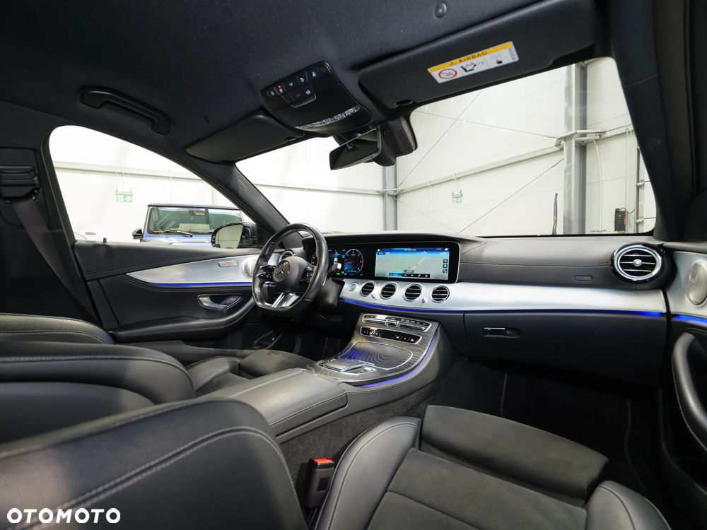 Mercedes-Benz Klasa E 220 d 4-Matic AMG - 22