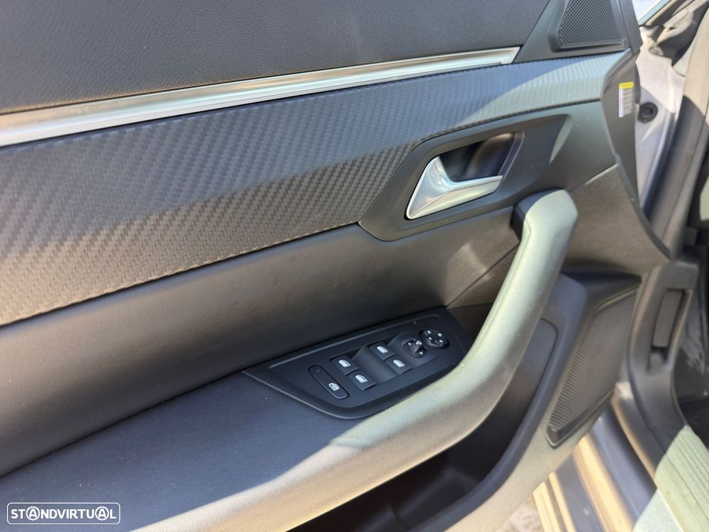 Peugeot 508 SW 1.6 Hybrid Allure e-EAT8 - 18