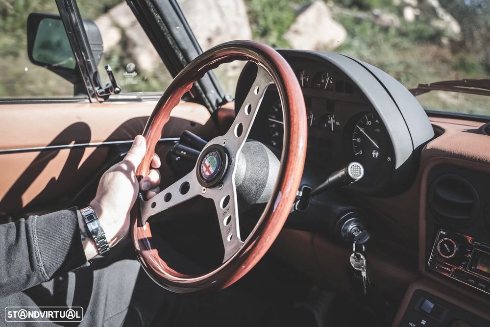 Alfa Romeo Spider 1.6 - 30