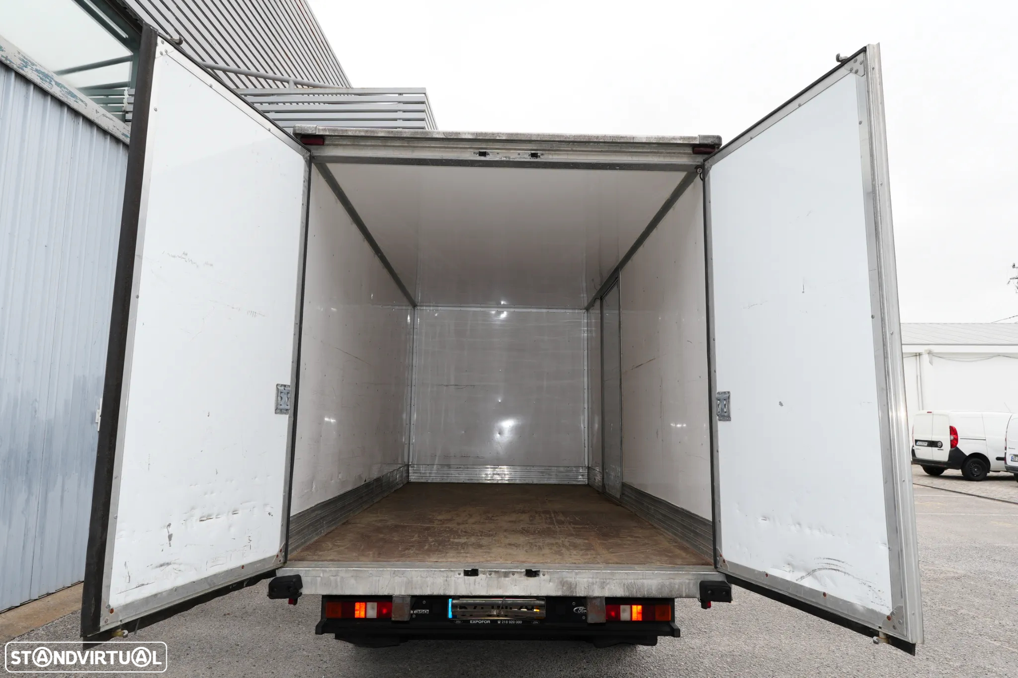 Ford Transit Contentor 2.4TDCI 115cv Rodado Duplo - 6