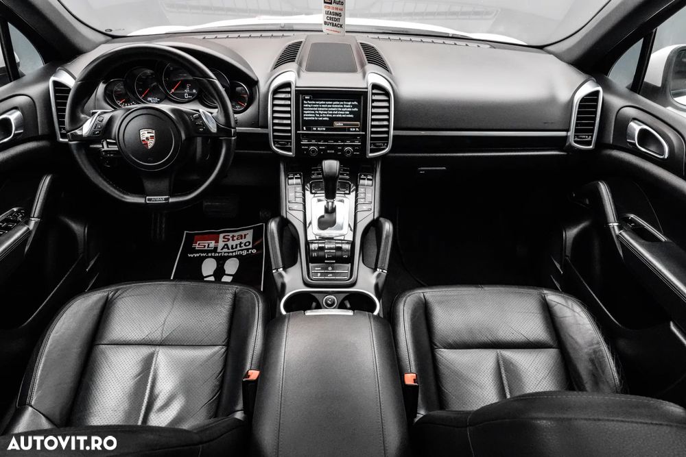 Porsche Cayenne - 8