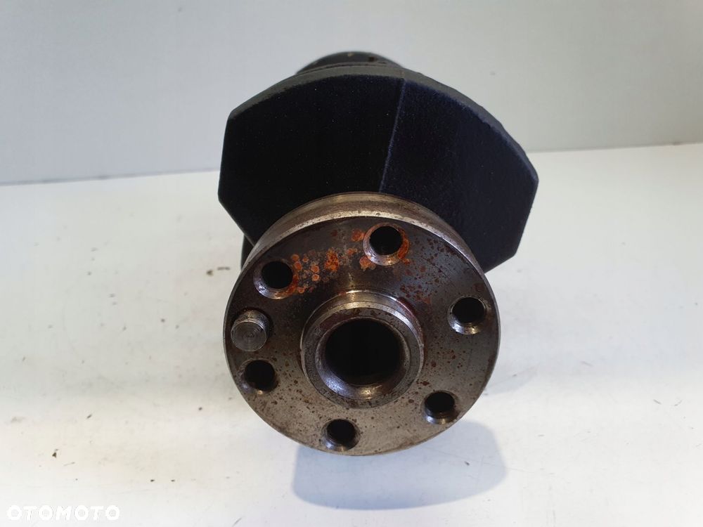 Ford Focus MK2 1.6 16V WAŁ KORBOWY - 4