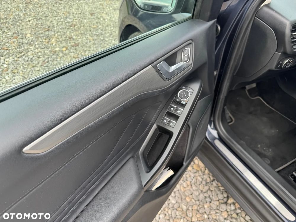 Ford Focus 1.5 EcoBlue Start-Stopp-System COOL&CONNECT DESIGN - 22