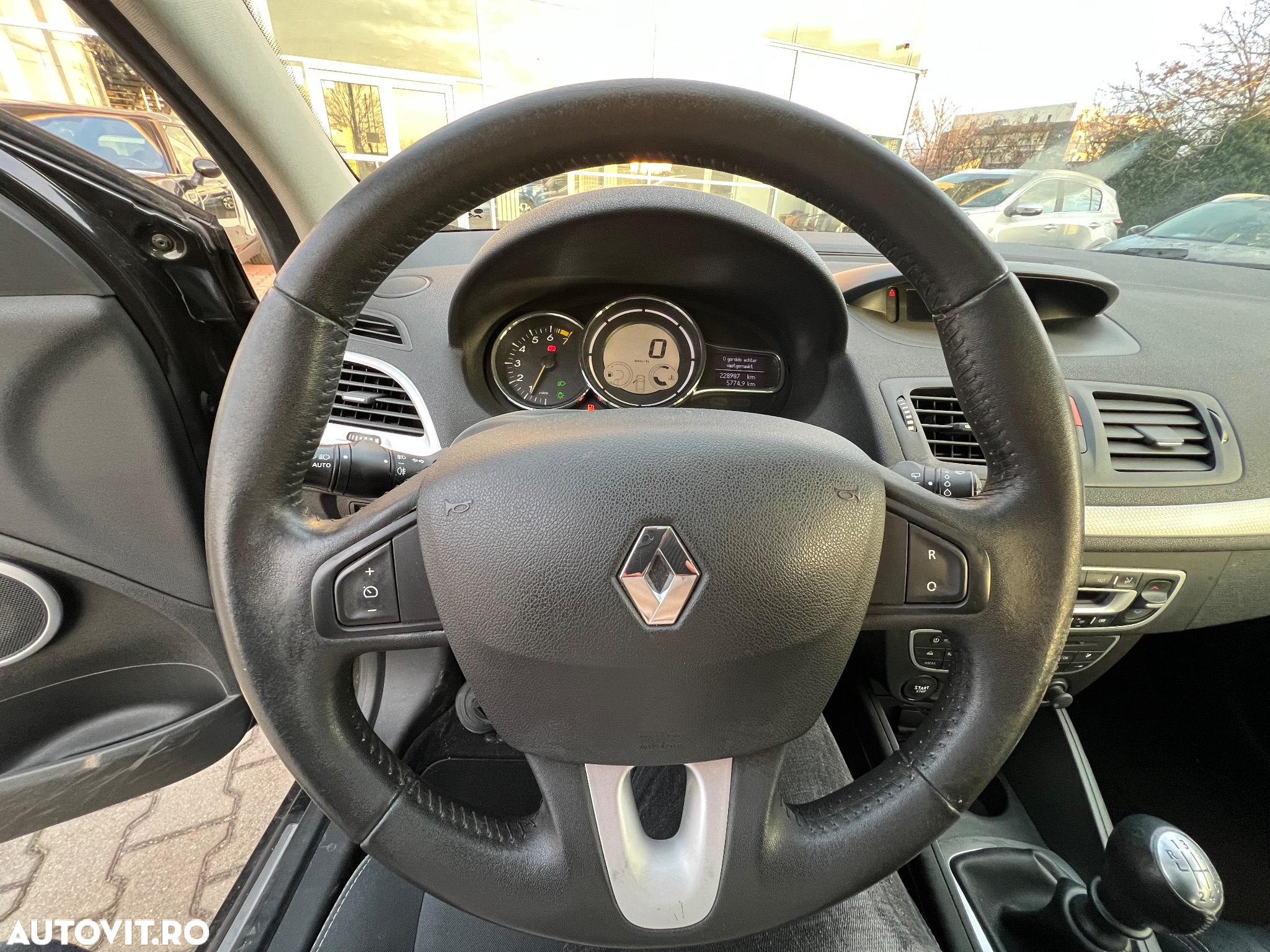 Renault Megane 1.4 TCe Sporty Dynamique - 8