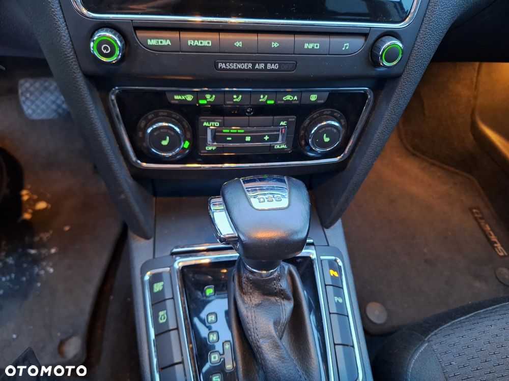 Skoda Superb 1.8 TSI DSG Exclusive - 16