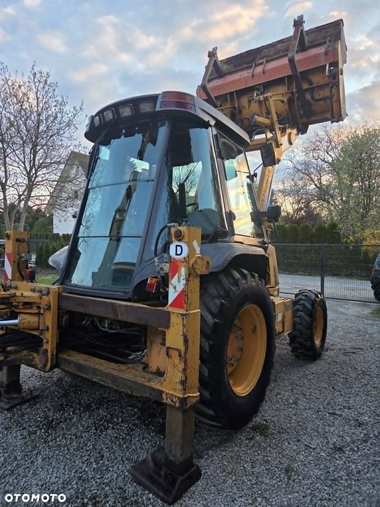 Case 590 SLE - 8