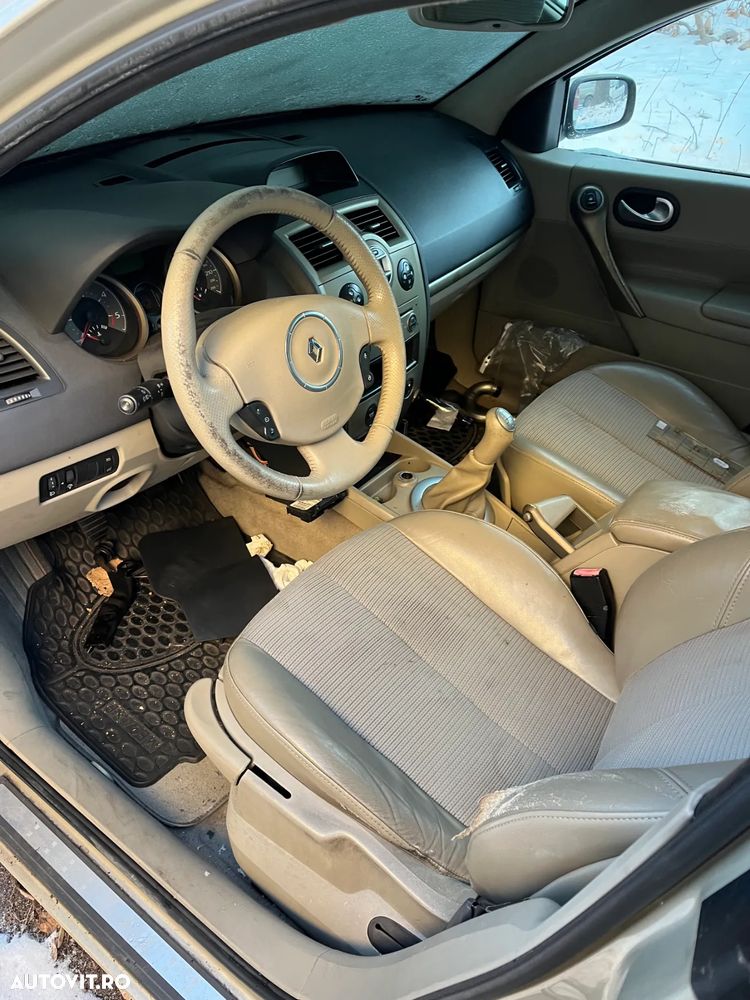 Dezmembrez Renault Megane II facelift bej auriu 1,5 DCI 2007 TED11 - 2