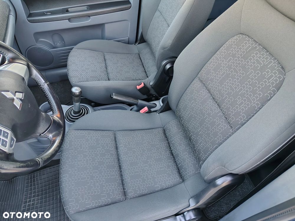 Mitsubishi Colt 1.3 Inform Cleartec - 11