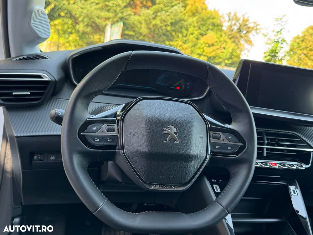 Peugeot 208 e-208 100 kW Style - 9