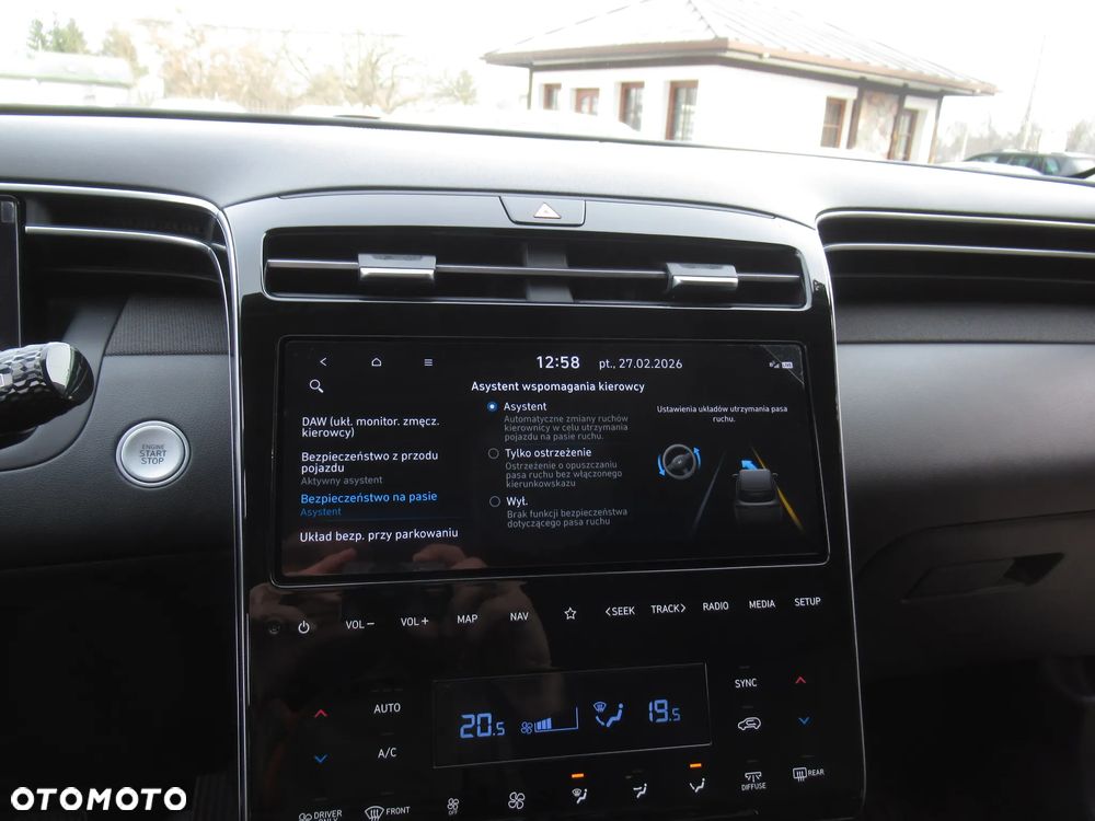 Hyundai Tucson 1.6 T-GDi HEV Executive 2WD - 24