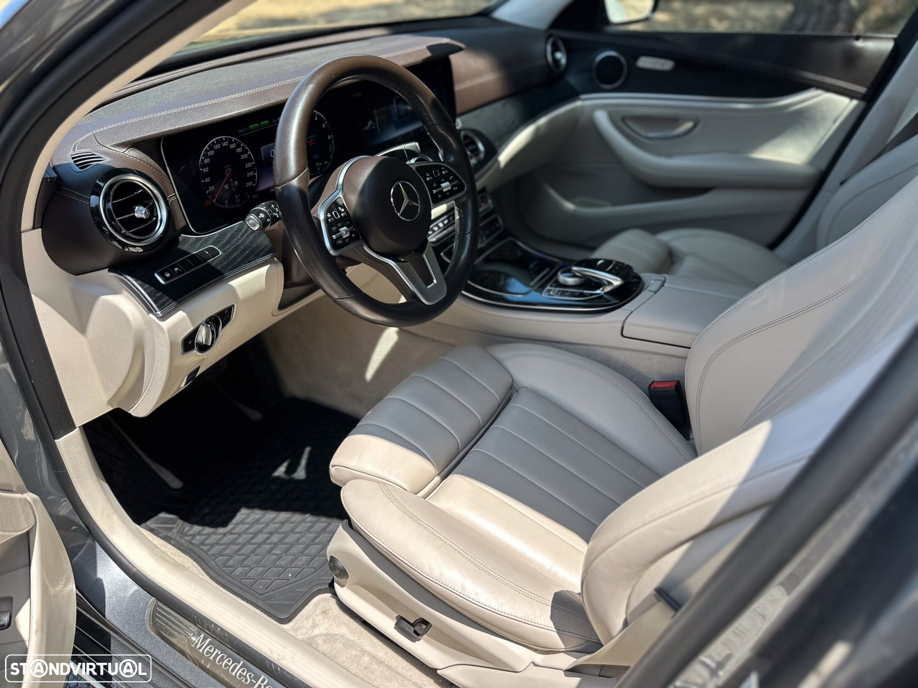 Mercedes-Benz E 300 - 15