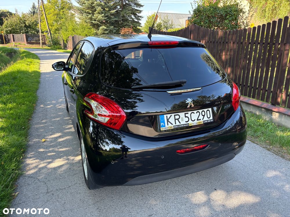 Peugeot 208 1.2 PureTech Style - 4