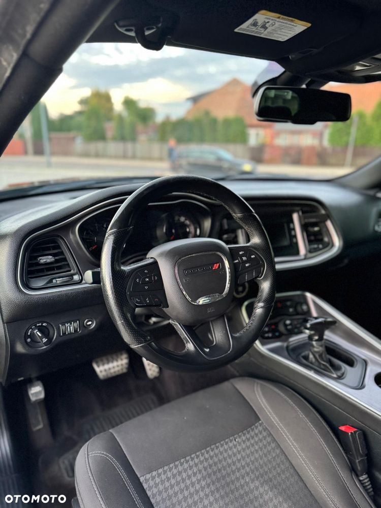 Dodge Challenger Automatik SXT Plus - 17