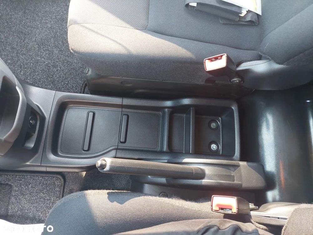 Nissan NV200 - 20