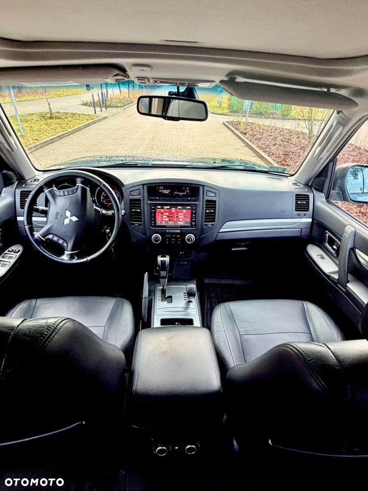 Mitsubishi Pajero 3.2 DID Intense - 14