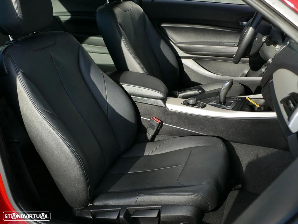 BMW 220 d Coupe Advantage Auto - 30