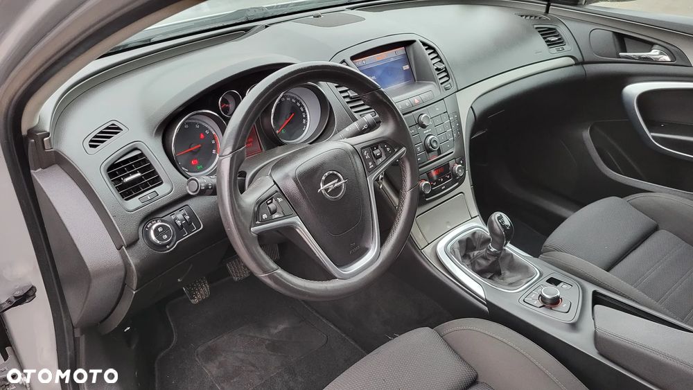 Opel Insignia - 9