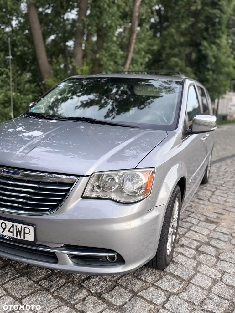 Chrysler Town & Country 3.6 Touring - 2