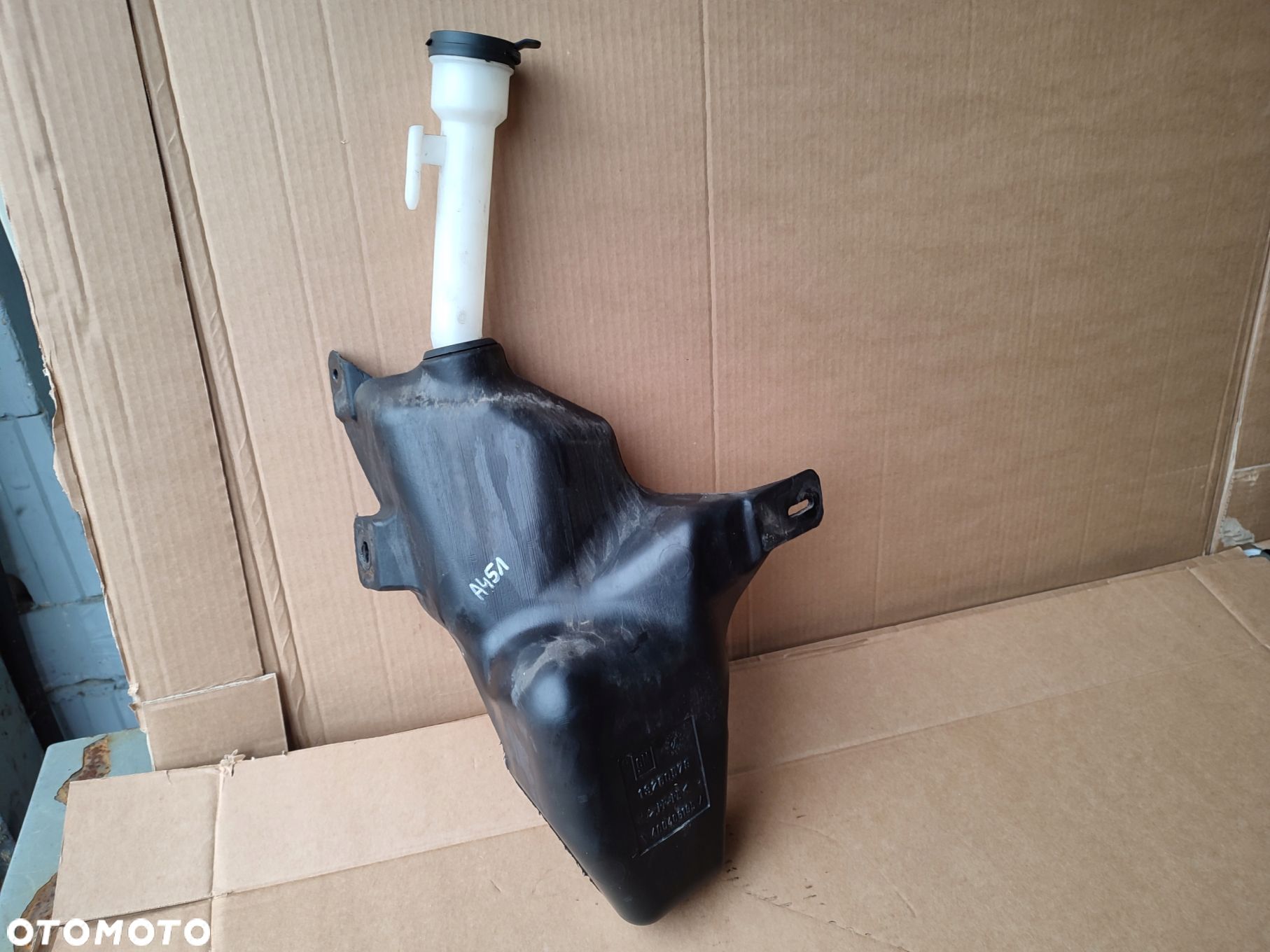 Zbiornik zbiorniczek płynu do spryskiwaczy CHEVROLET CRUZE SEDAN 13260579 - 1