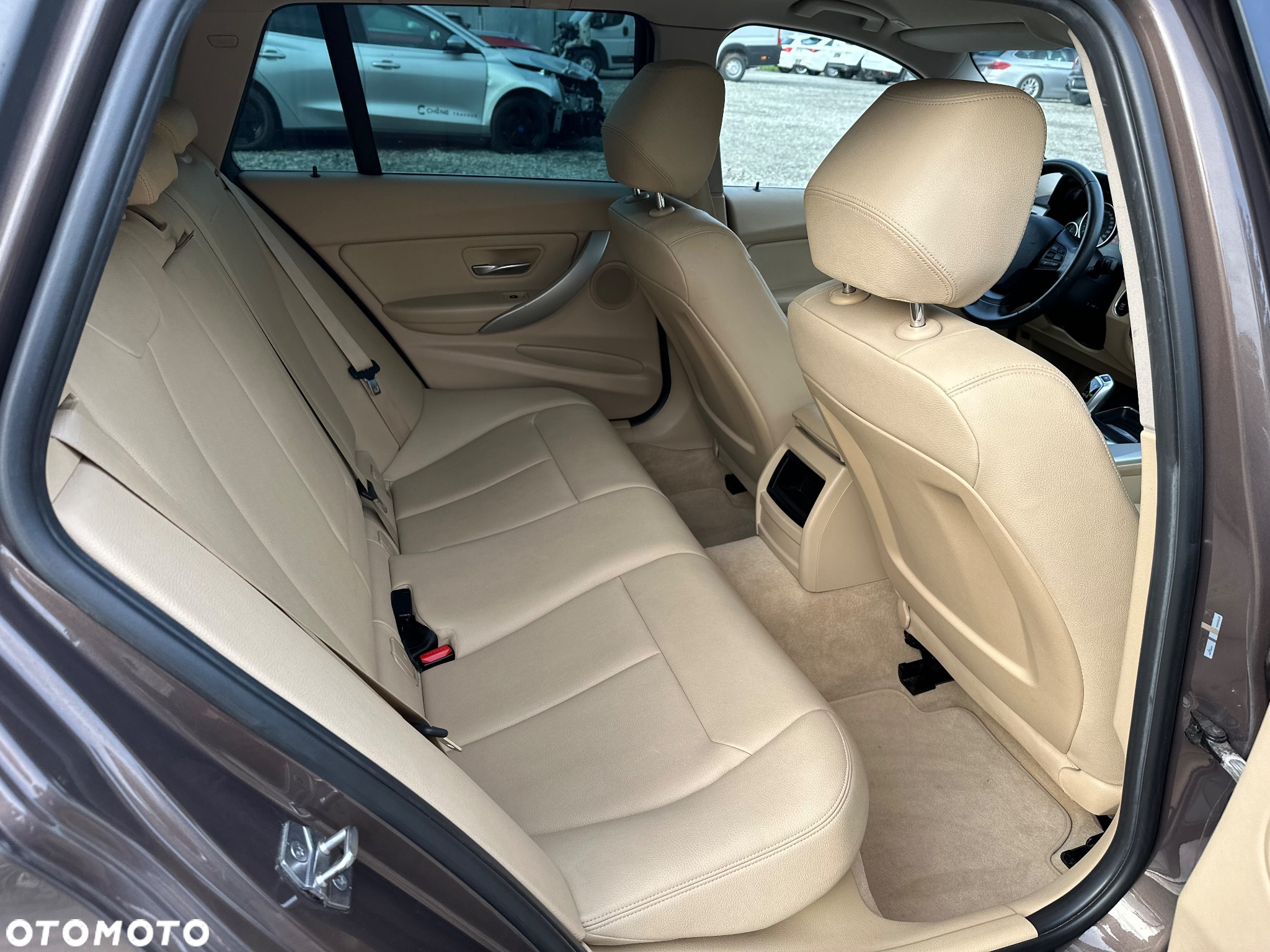 BMW Seria 3 320d Efficient Dynamics Luxury Line - 32