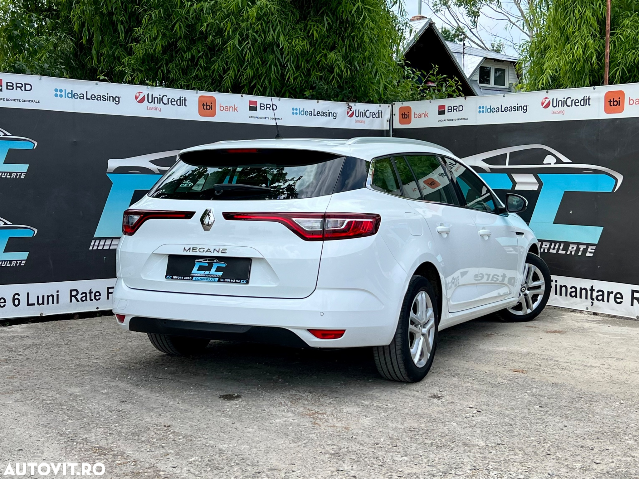 Renault Megane Grandtour TCe 115 GPF LIMITED - 6