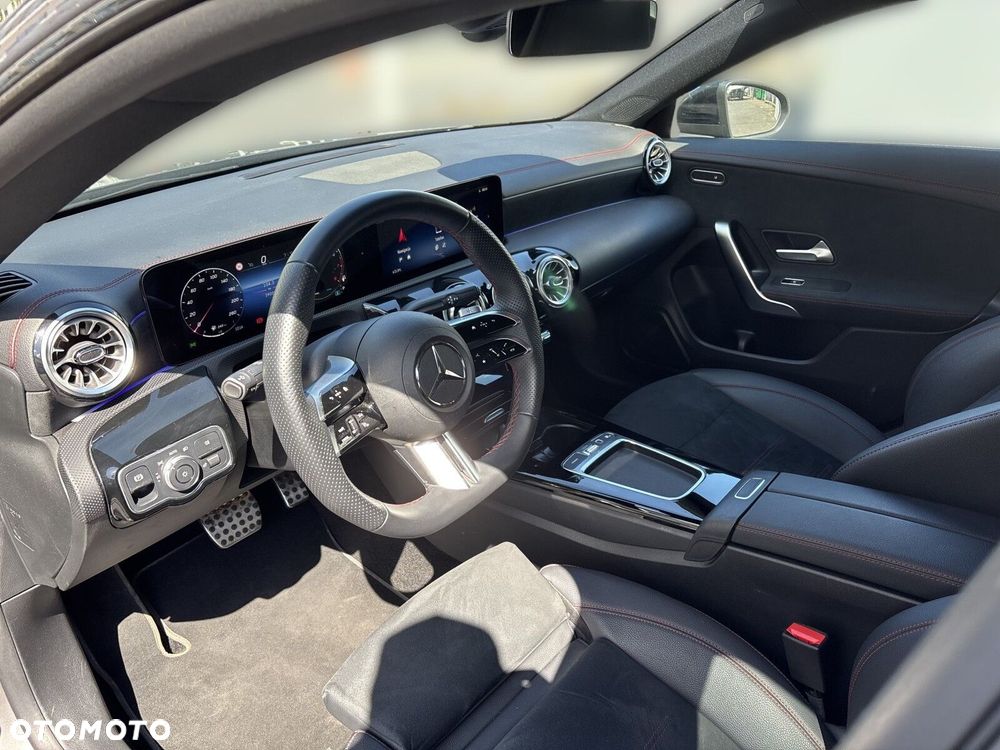 Mercedes-Benz CLA - 14