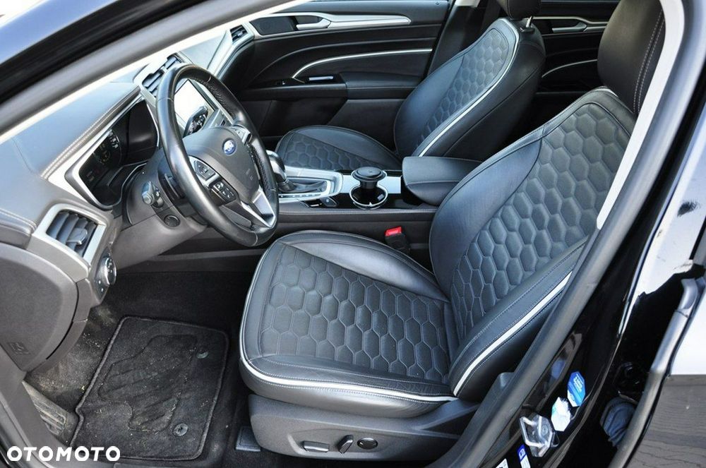 Ford Mondeo - 31
