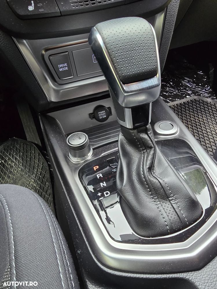 SsangYong Tivoli Grand - 18