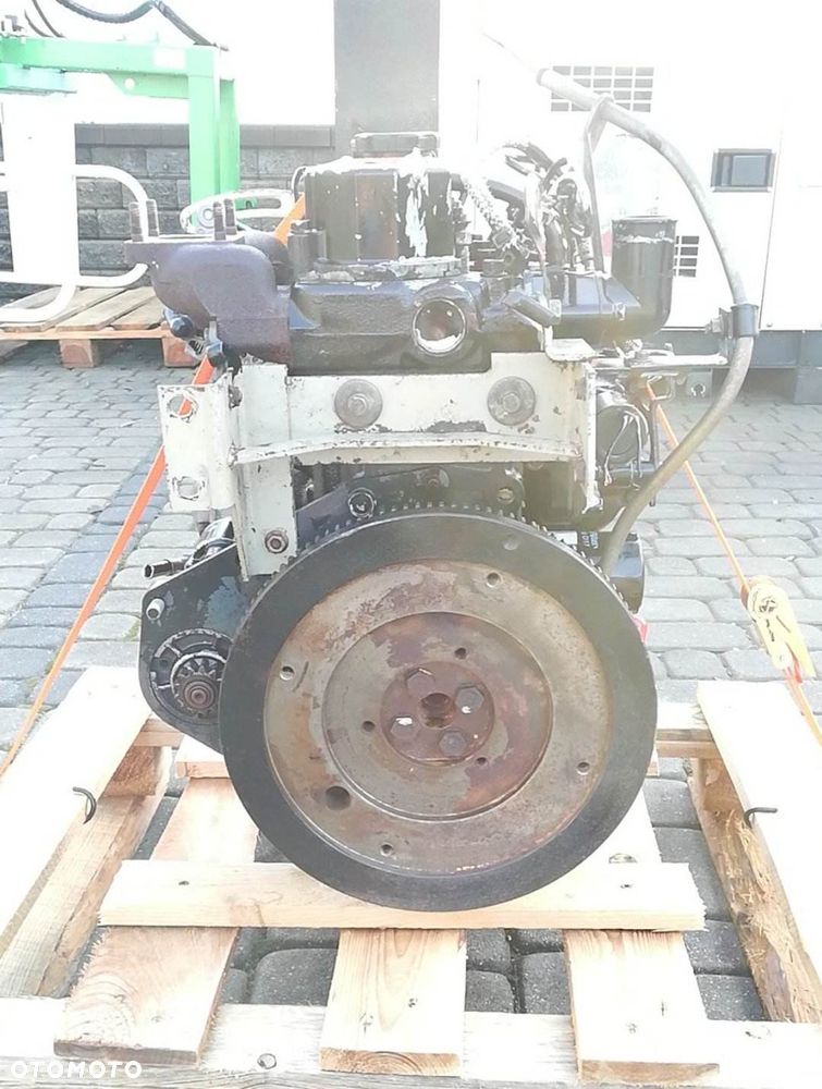 SILNIK Mitsubishi S3L2 S3L 9349 zł netto - 6