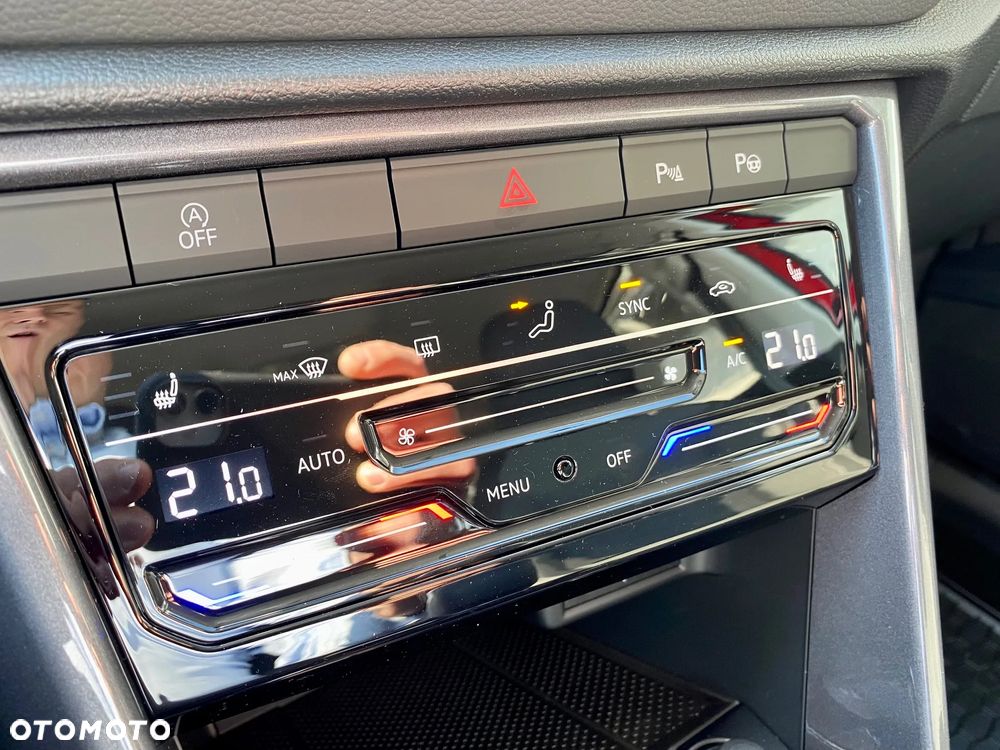 Volkswagen T-Roc 1.5 TSI Style DSG - 9