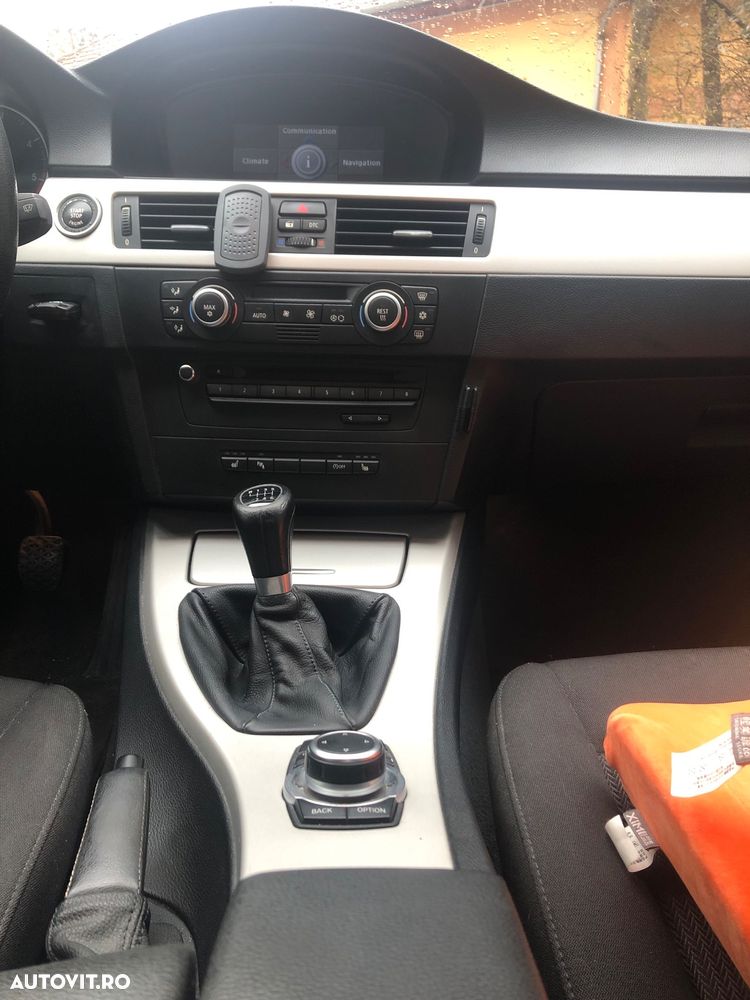 BMW Seria 3 320d DPF - 12