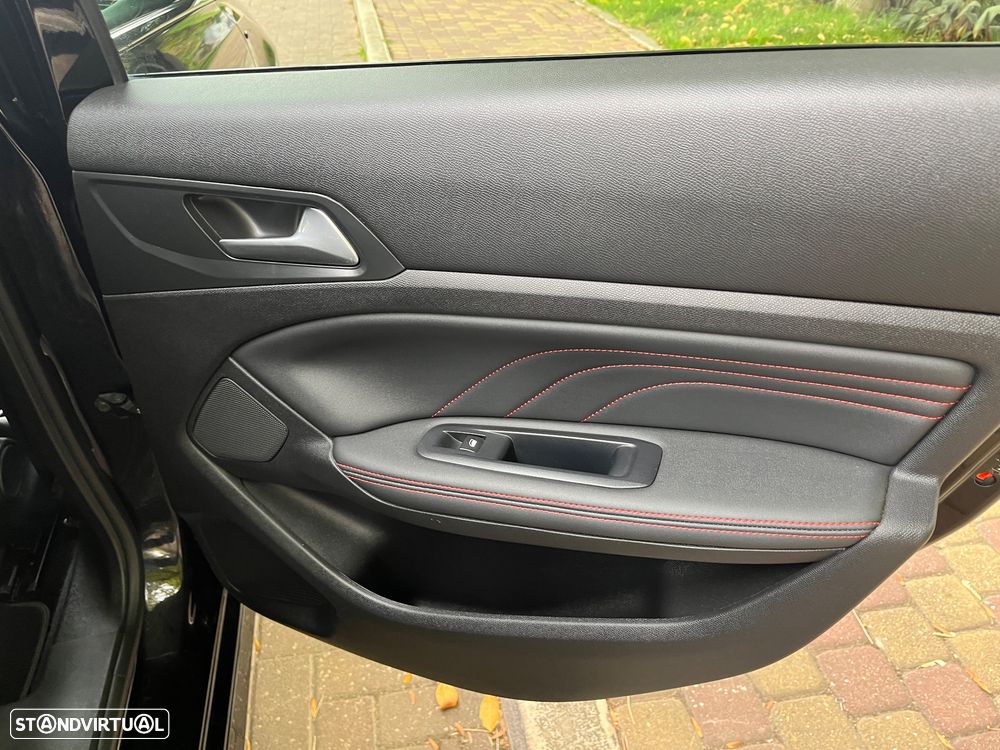 Peugeot 308 1.2 PureTech GT Pack EAT8 - 30