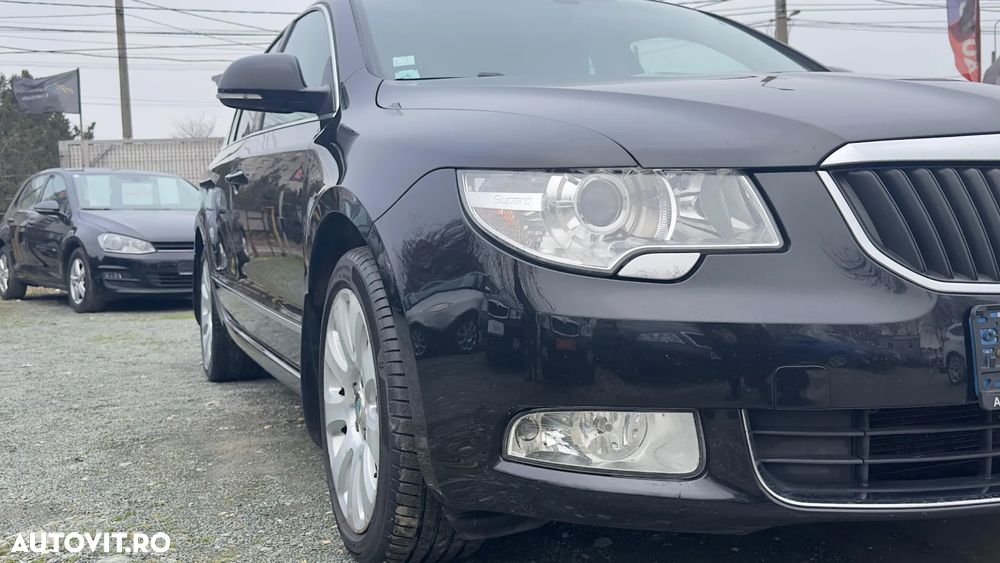 Skoda Superb 2.0 TDI Ambition - 17