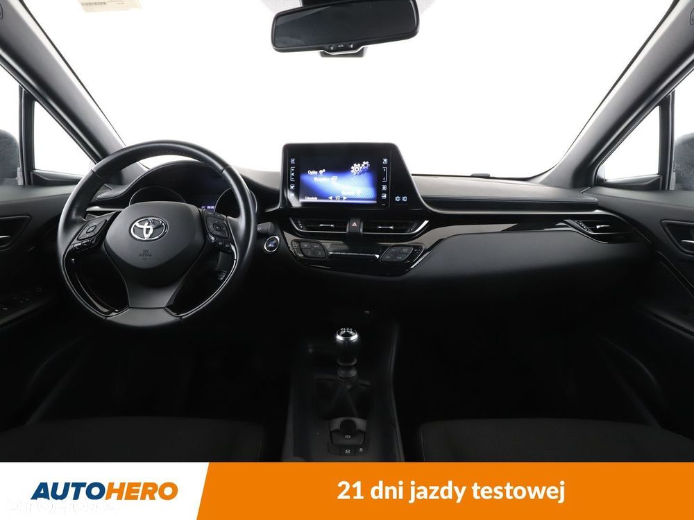 Toyota C-HR - 12