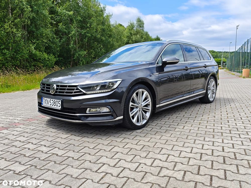 Volkswagen Passat - 1