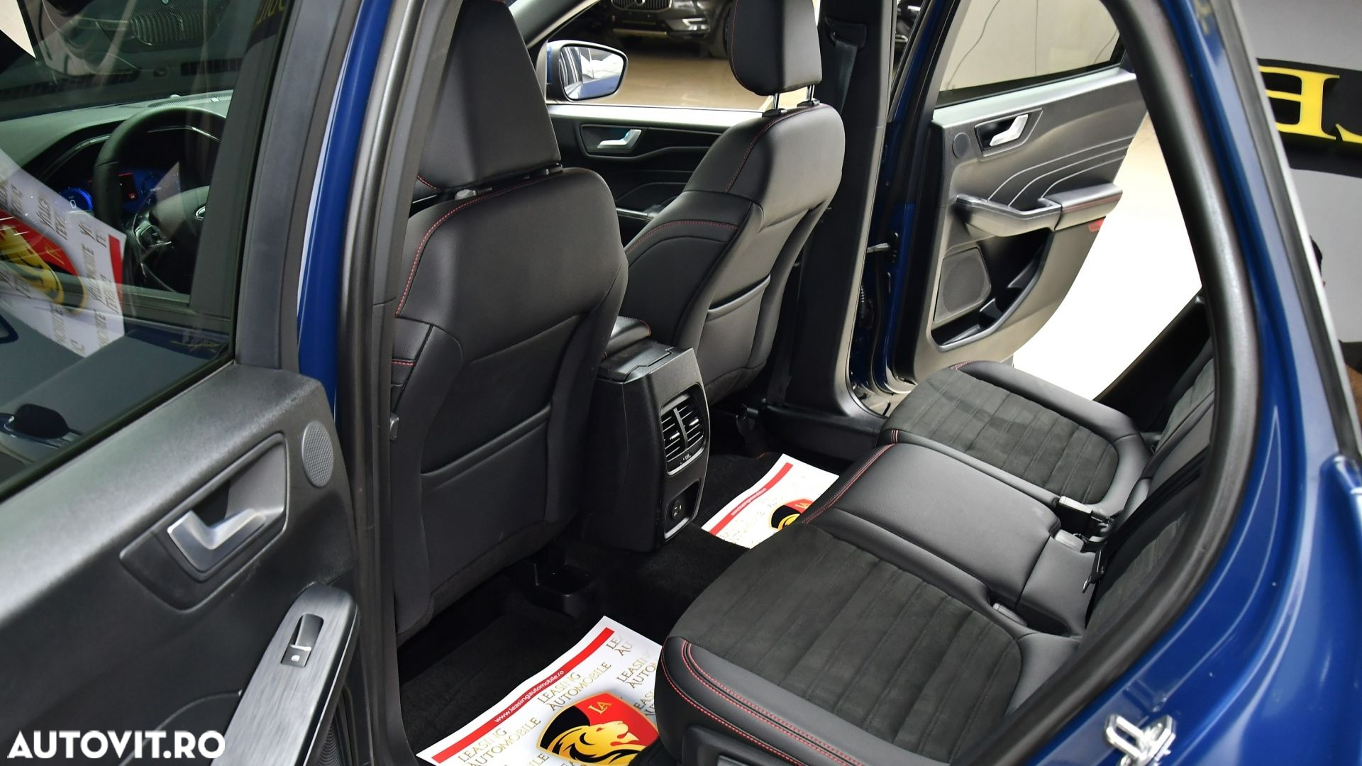Ford Kuga 2.0 EcoBlue Aut. 4x4 ST-LINE - 12