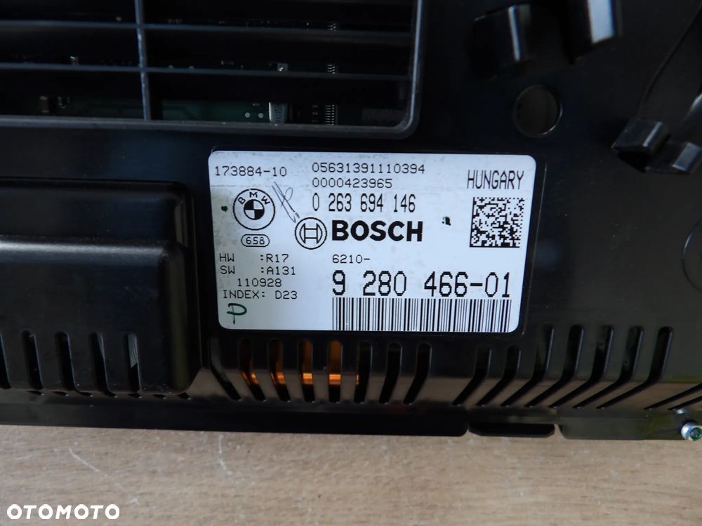 BMW - F10,F11 - LICZNIK , ZEGAR POD HEAD UP - UK - 9280466 - 2