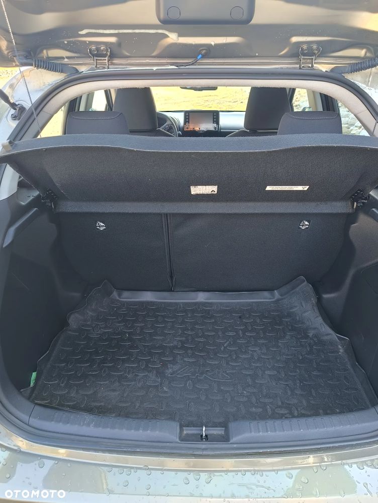 Toyota Yaris 1.5 Comfort - 9