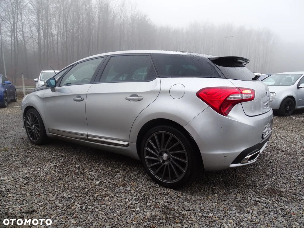 Citroën DS5 HDi 165 Business - 8