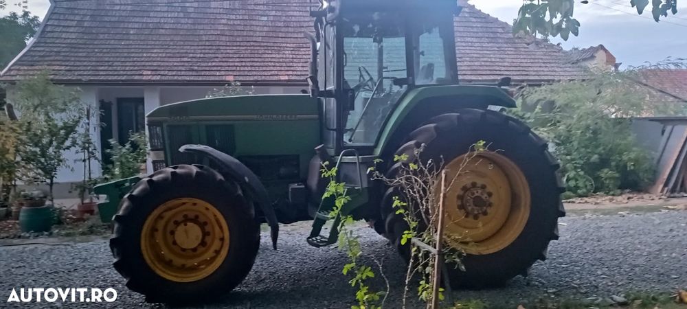 John Deere 7600 - 5