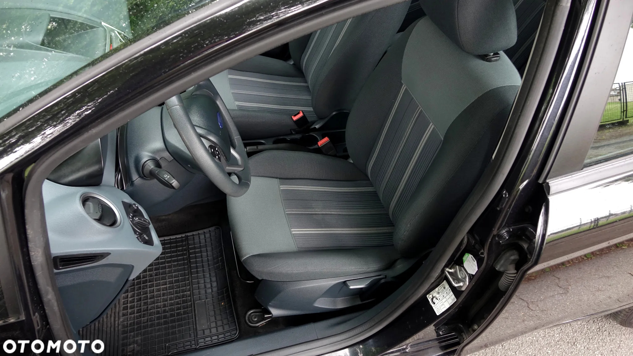 Ford Fiesta 1.25 Celebration - 7