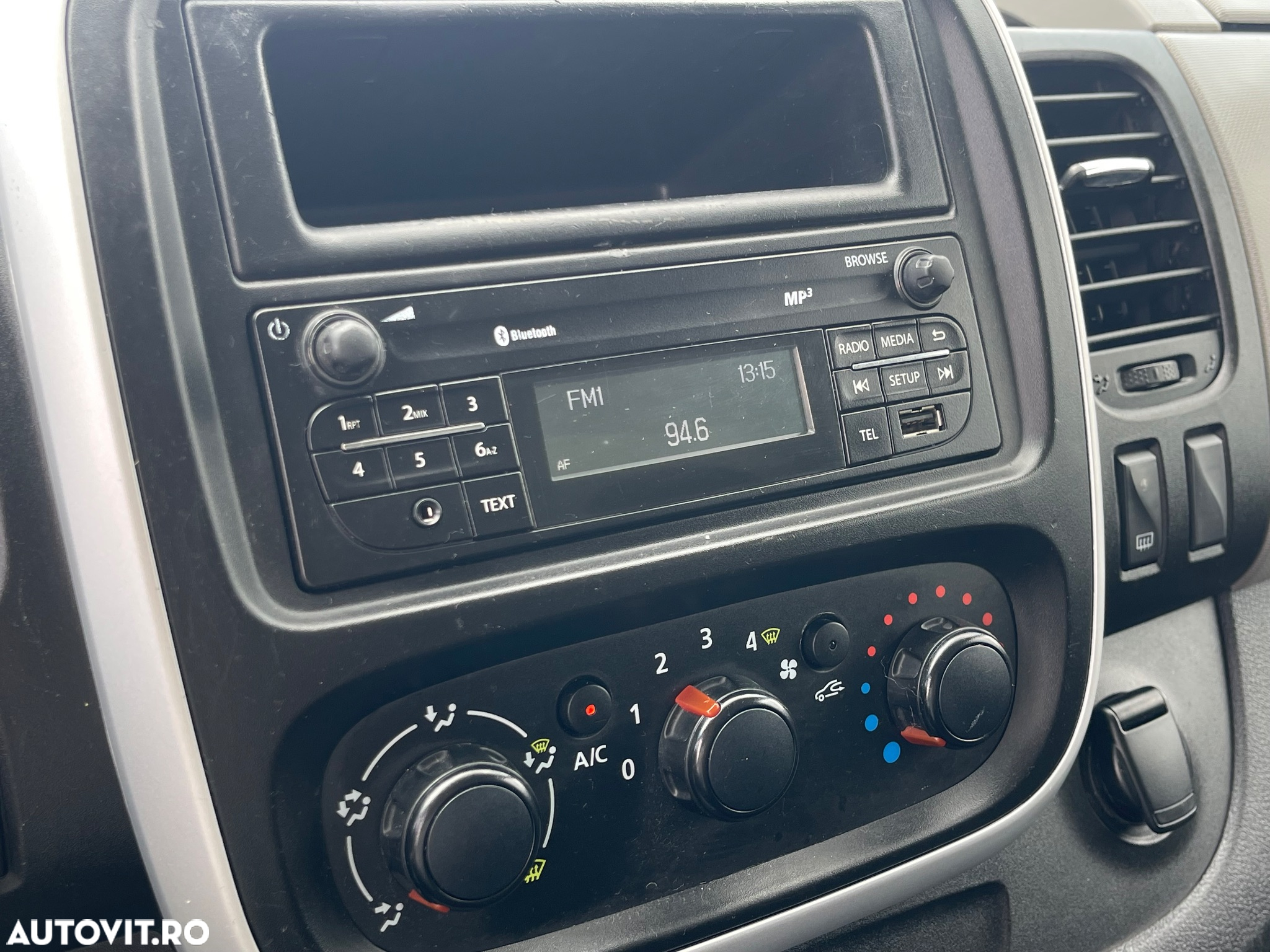 Renault Trafic - 15