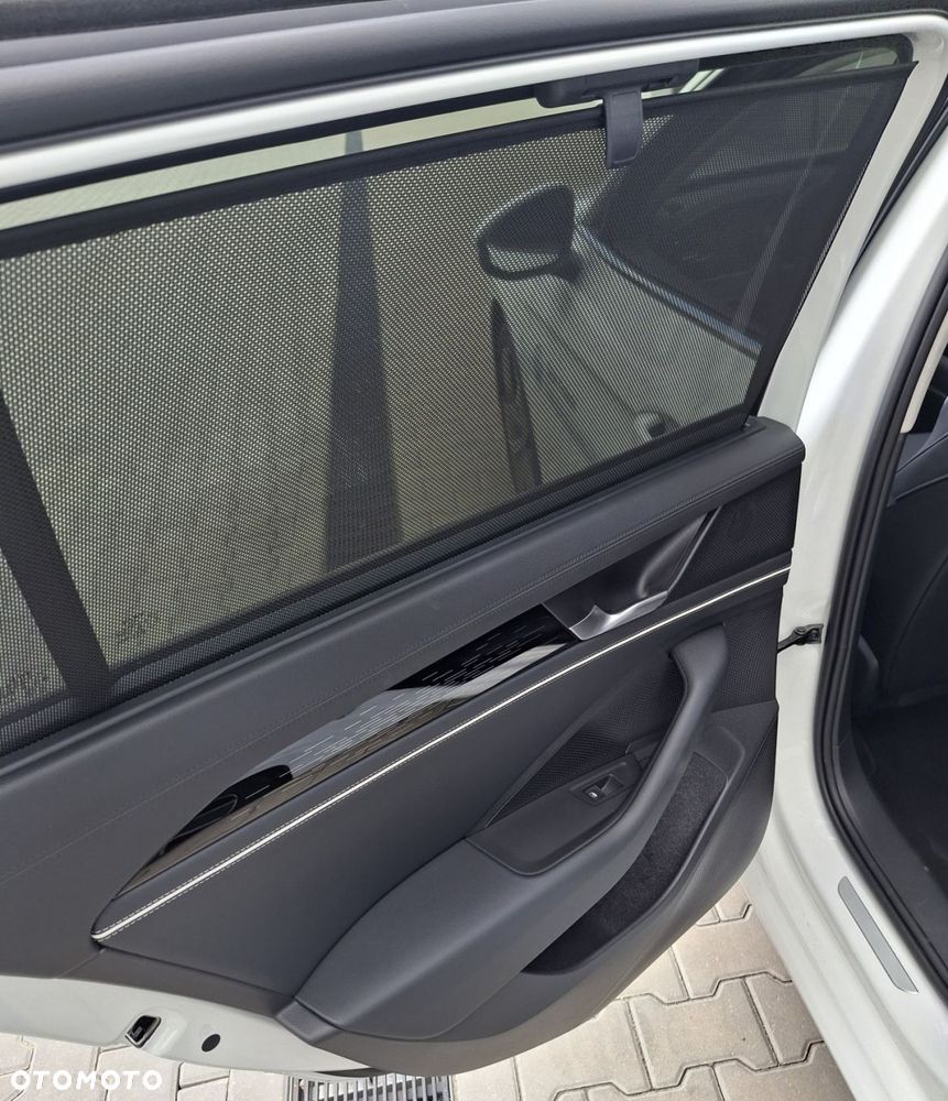 Volkswagen Passat - 20