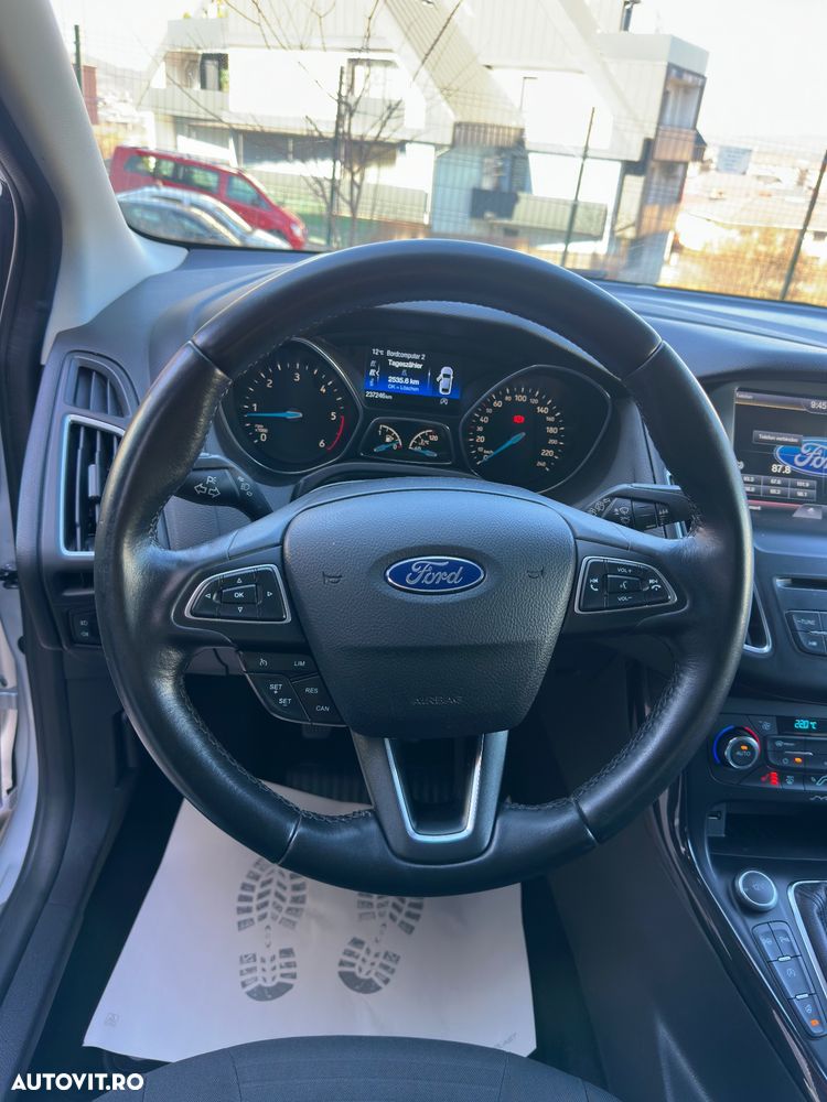 Ford Focus 1.5 TDCi Titanium - 25