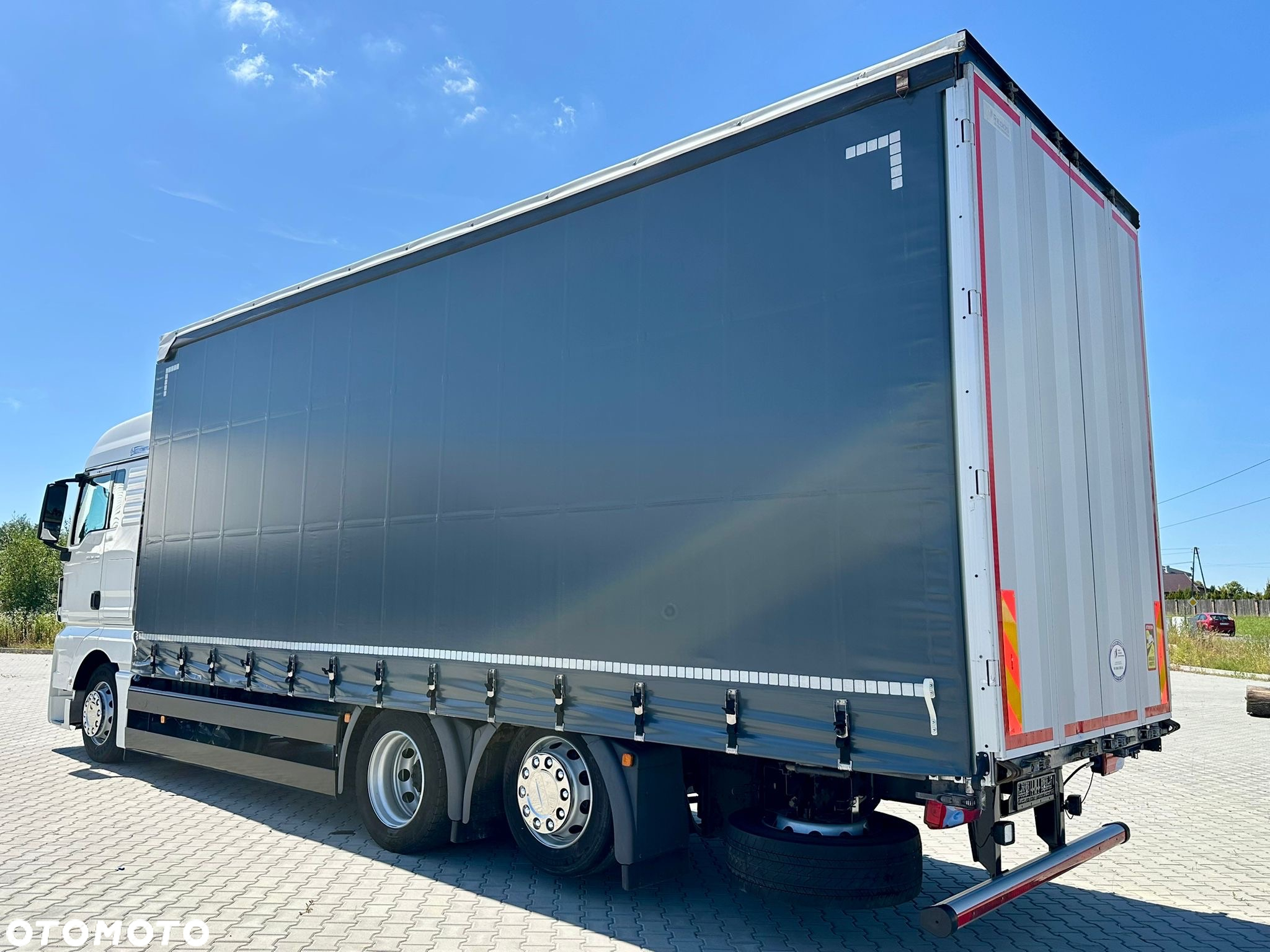 MAN TGX 26.460 / FIRANKA / 19 EUROPALET / 7.75 M / 6X2 / OŚ PODNOSZONA / AUTOMAT / NISKI PRZEBIEG / 2019 ROK - 4
