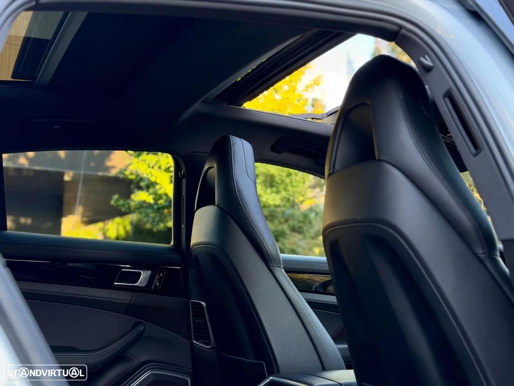 Porsche Panamera 4 E-Hybrid - 13
