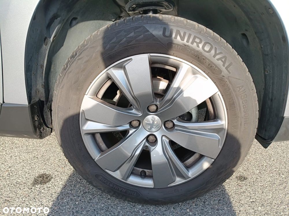 Peugeot 2008 PureTech 82 Style - 25