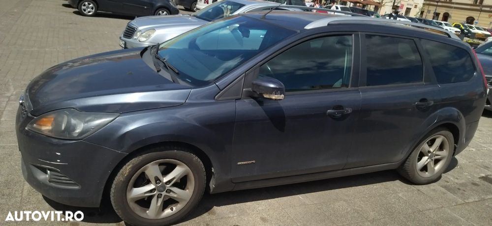 Ford Focus 1.6 TDCI DPF Titanium - 1