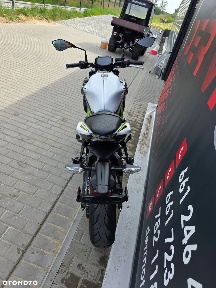 Kawasaki Z 650 - 16