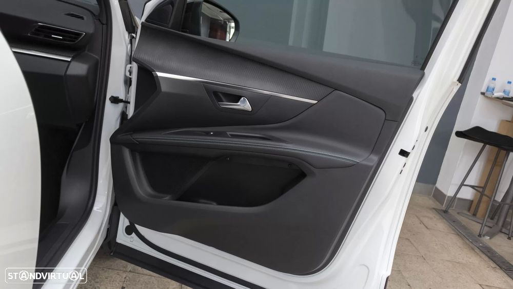 Peugeot 5008 1.2 PureTech Allure EAT8 - 13